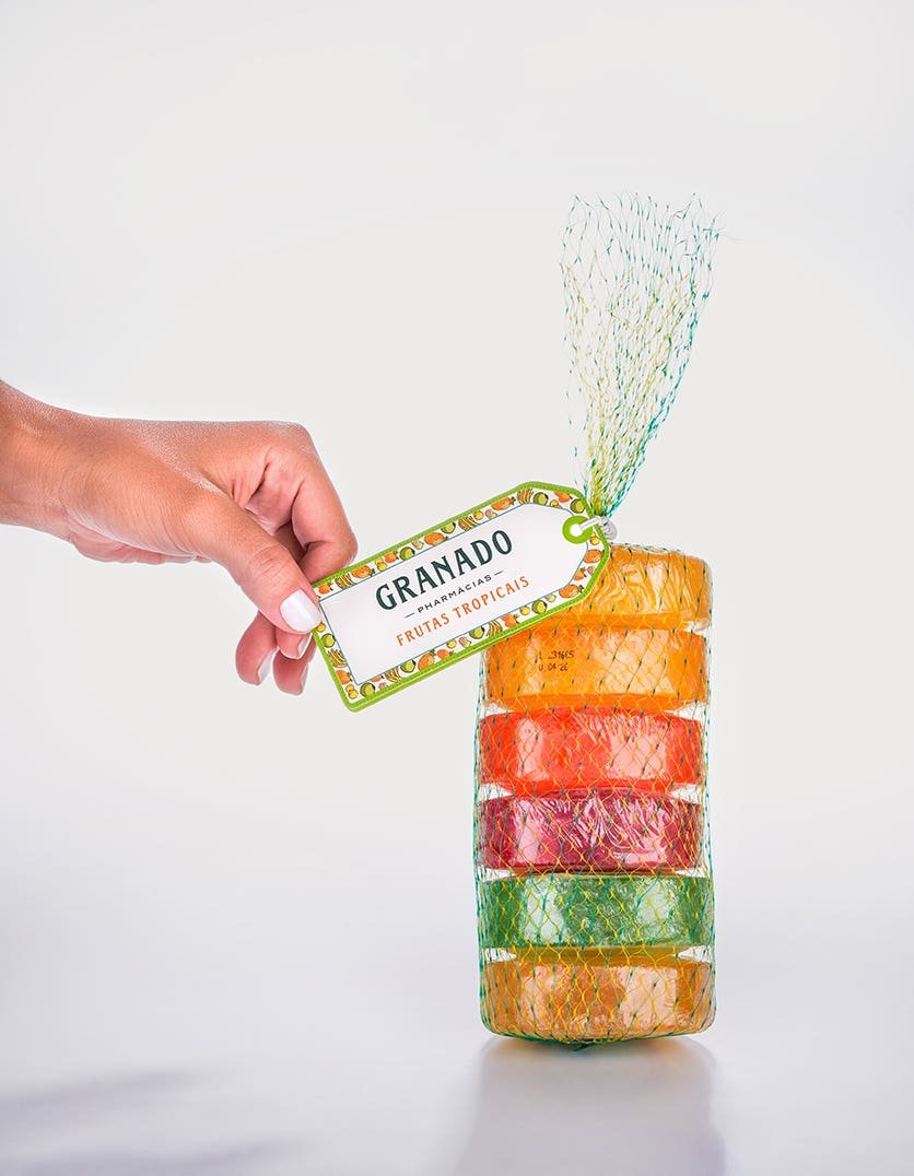 Kit de Sabonetes Granado Mix Frutas Tropicais - 6 unidades 90g - Imagem 3
